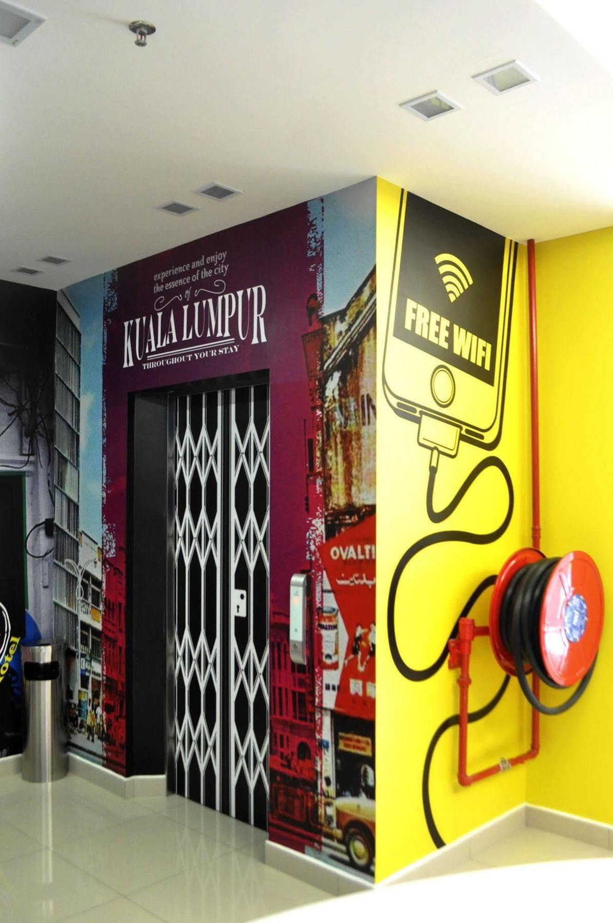 Yy48 Hotel 2 Mins Walk From Masjid Jamek Lrt Station Kuala Lumpur Exterior foto